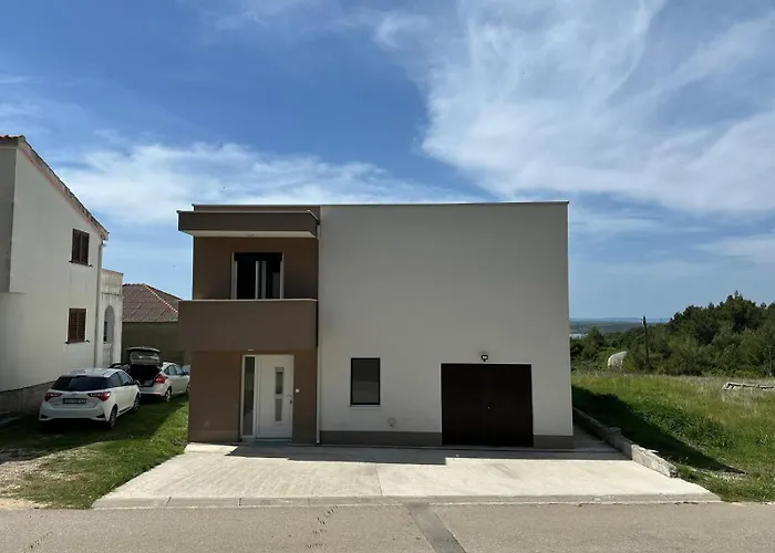 Hill Apartment Ražanac