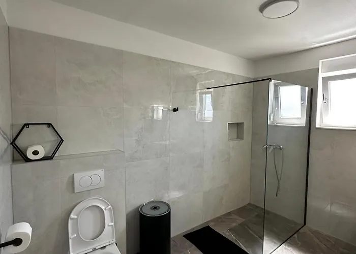 Hill Apartment Ražanac